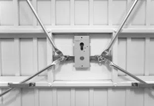 Metro Master Locksmith Winter Garden, FL 407-964-3421 - 9-Garage-Door-Locks